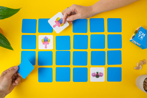 CMYK juego de memoria abstracto